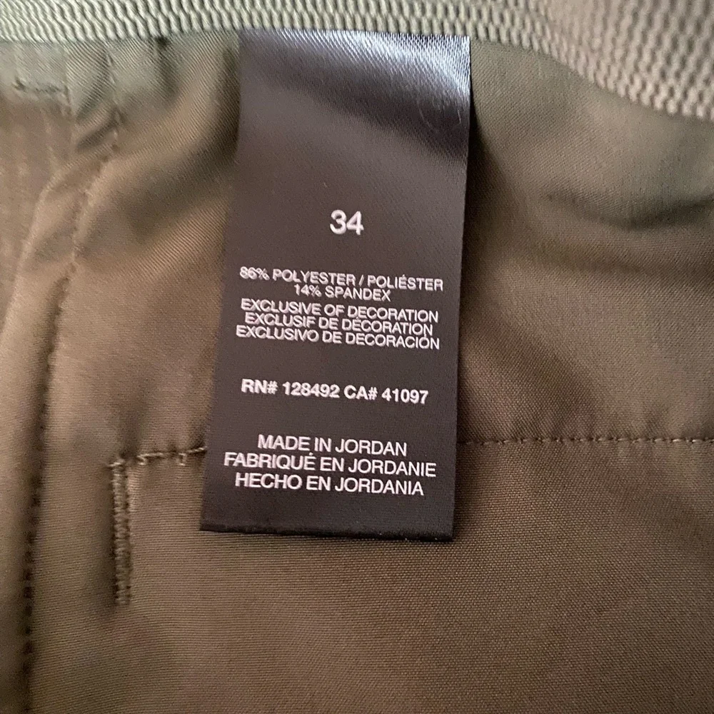 Greg Norman Green‎ golf shorts men’s size 34